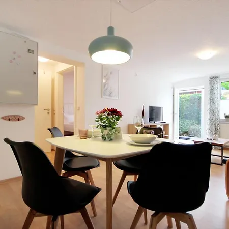 Appartement Kleines Haus Am Wald By Rujana Sellin (Rugen)