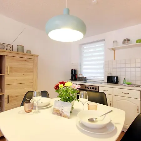 Kleines Haus Am Wald By Rujana