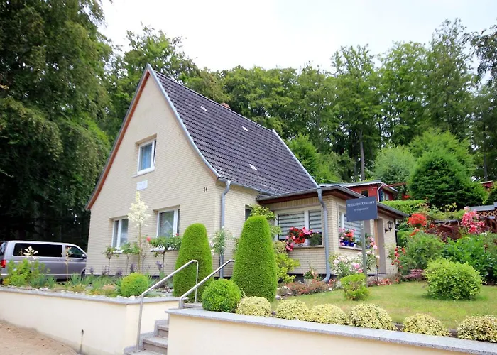 Kleines Haus Am Wald By Rujana * Sellin (Rugen)